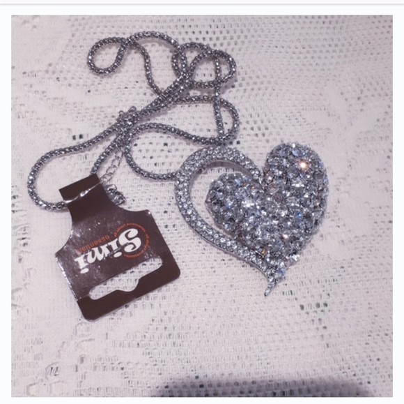 Two Necklaces - Picture 6 of 11